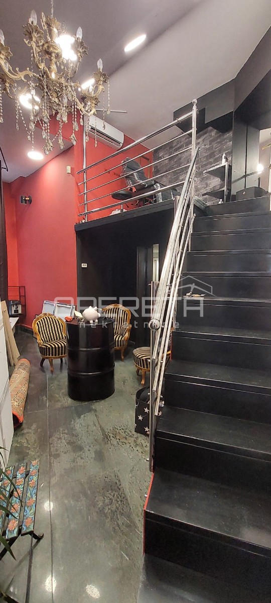 Prodaja, Poslovna zgrada, Centar, Petrinjska, 20m2