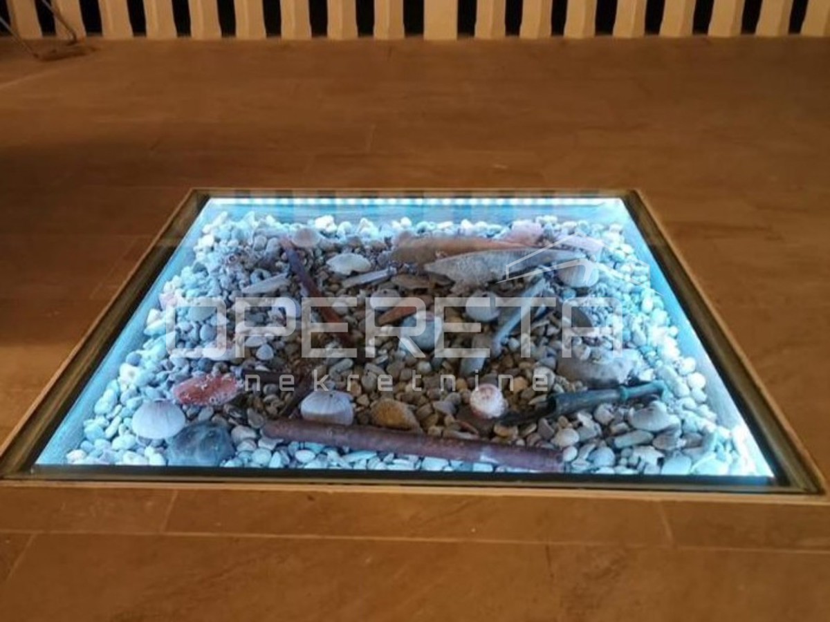 Luksuzna hiša z veliko parcelo, Šibenik- Bilice