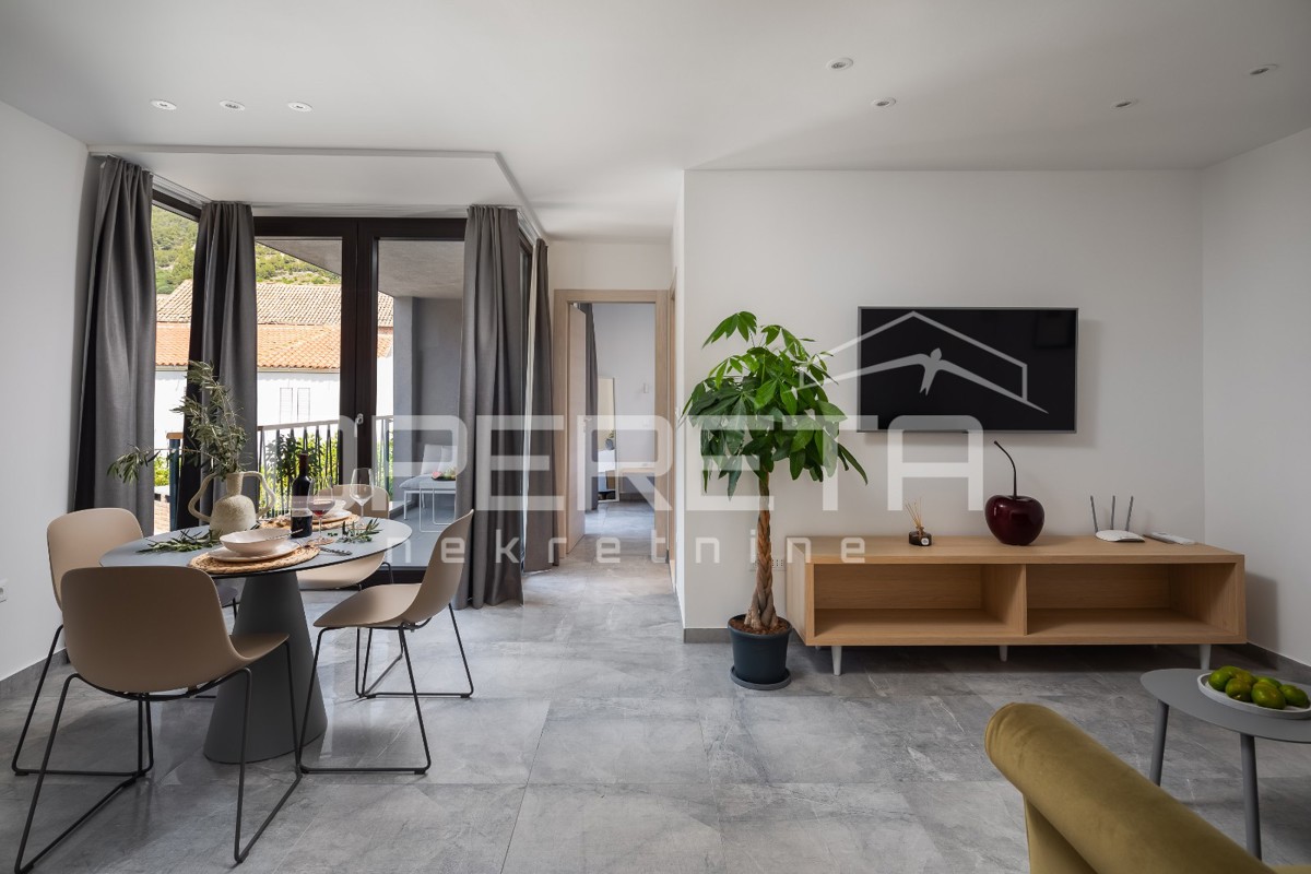 Prodaja, Hiša, Komiža, Čikolina stroda, Samostojeća, 120m2