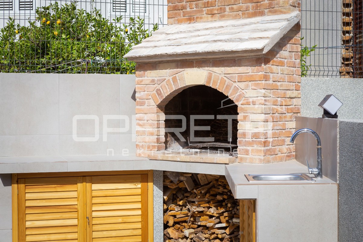 Prodaja, Hiša, Komiža, Čikolina stroda, Samostojeća, 120m2