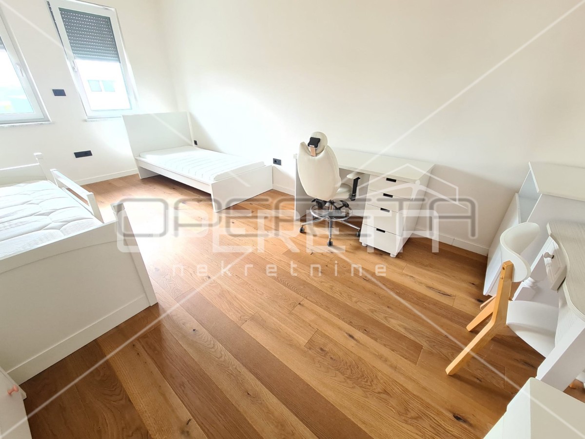 Prodaja, Hiša, Blato, Jurja Njavre, Dvojni objekt, 323m2