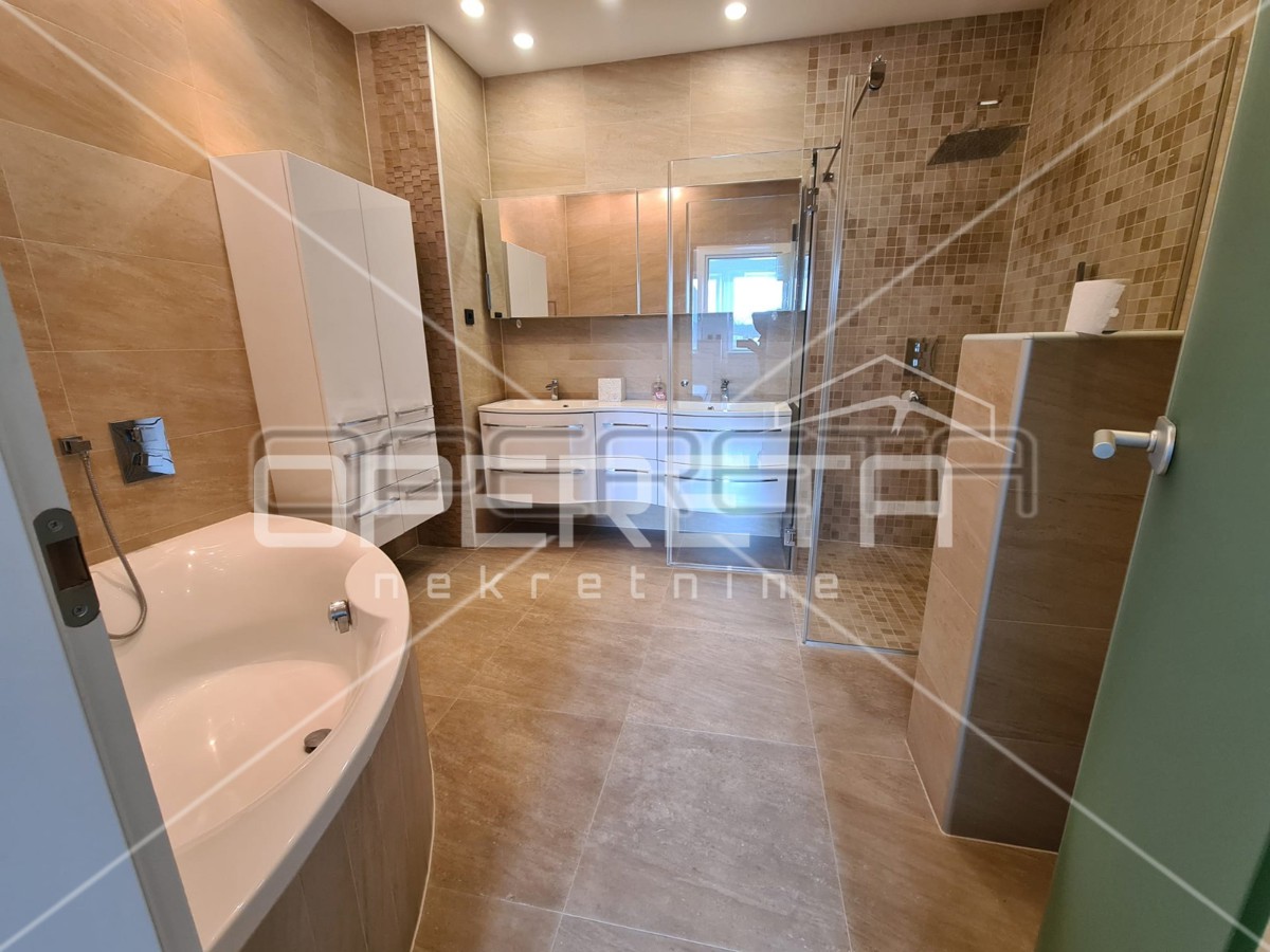 Prodaja, Hiša, Blato, Jurja Njavre, Dvojni objekt, 323m2