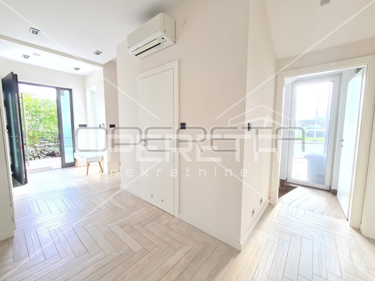 Prodaja, Hiša, Blato, Jurja Njavre, Dvojni objekt, 323m2