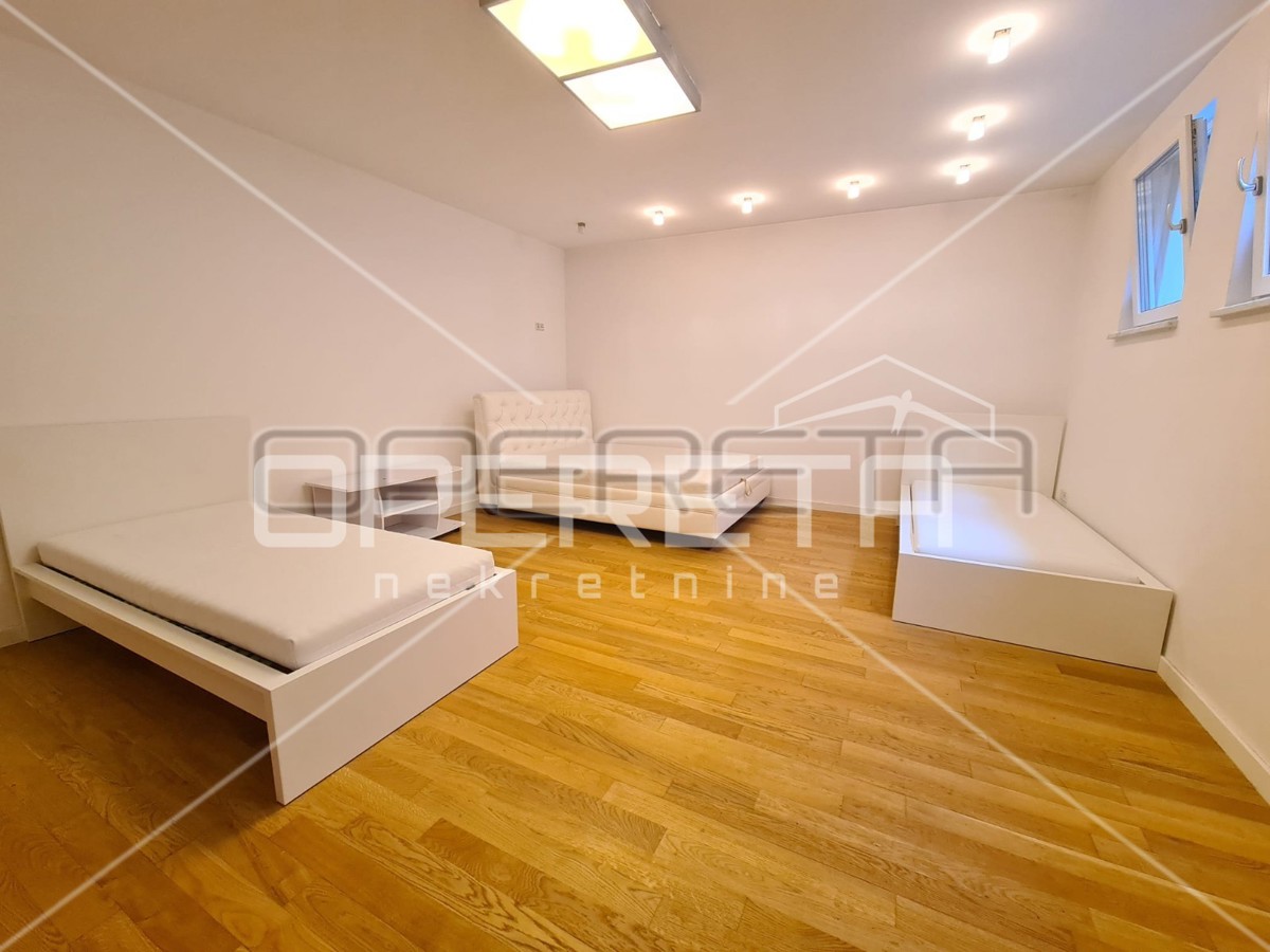 Prodaja, Hiša, Blato, Jurja Njavre, Dvojni objekt, 323m2