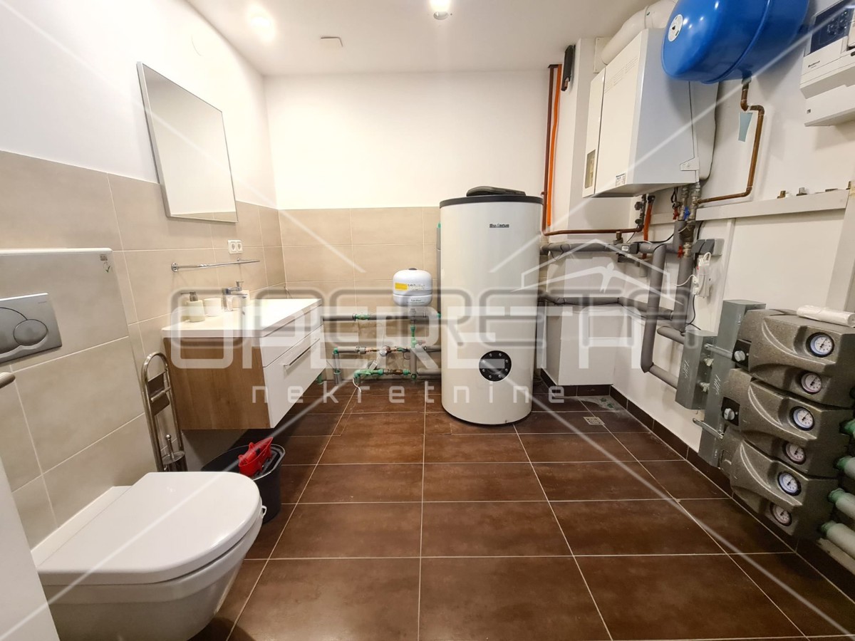 Prodaja, Hiša, Blato, Jurja Njavre, Dvojni objekt, 323m2