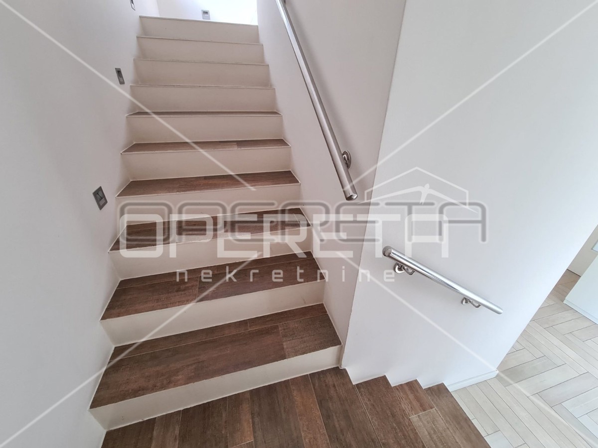 Prodaja, Hiša, Blato, Jurja Njavre, Dvojni objekt, 323m2