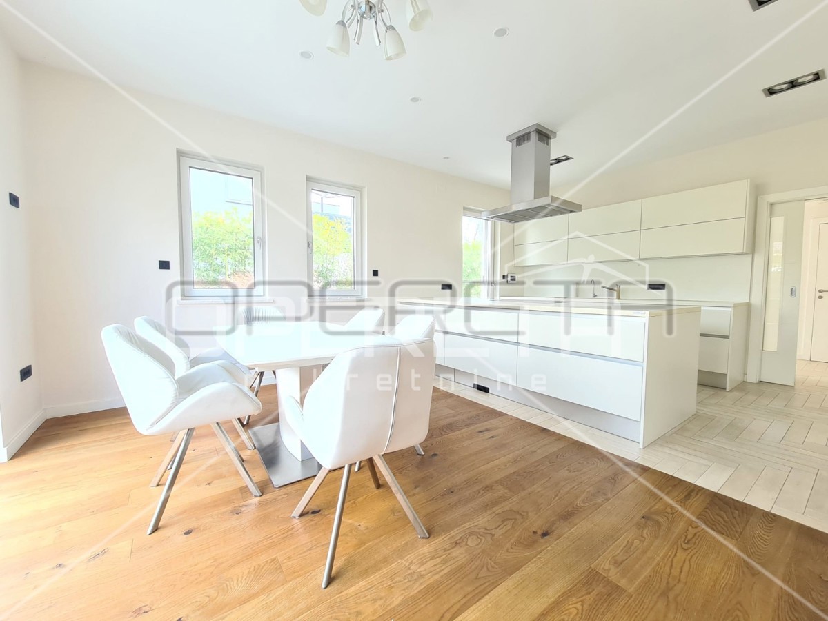 Prodaja, Hiša, Blato, Jurja Njavre, Dvojni objekt, 323m2