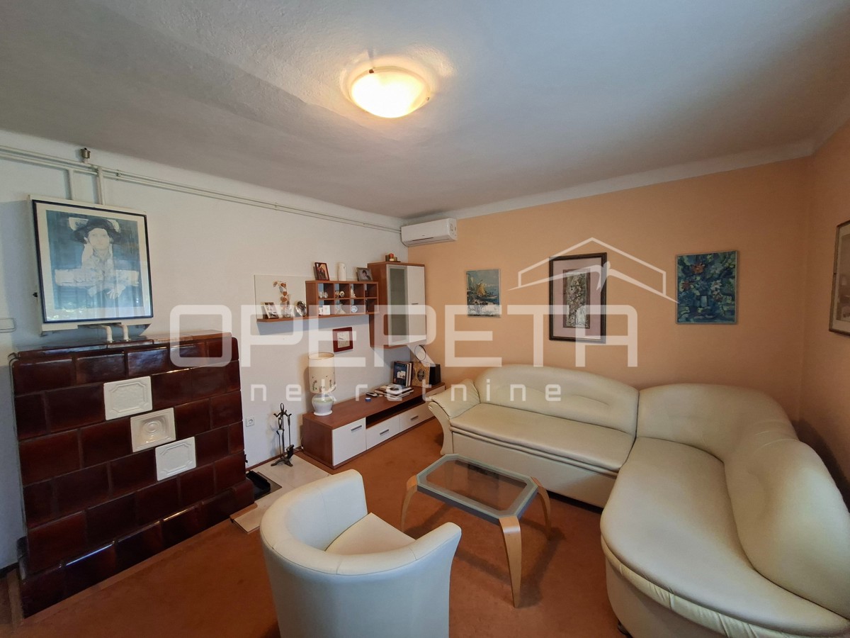 Prodaja, Hiša, Mahićno, Mahićno, Samostojeća, 90m2