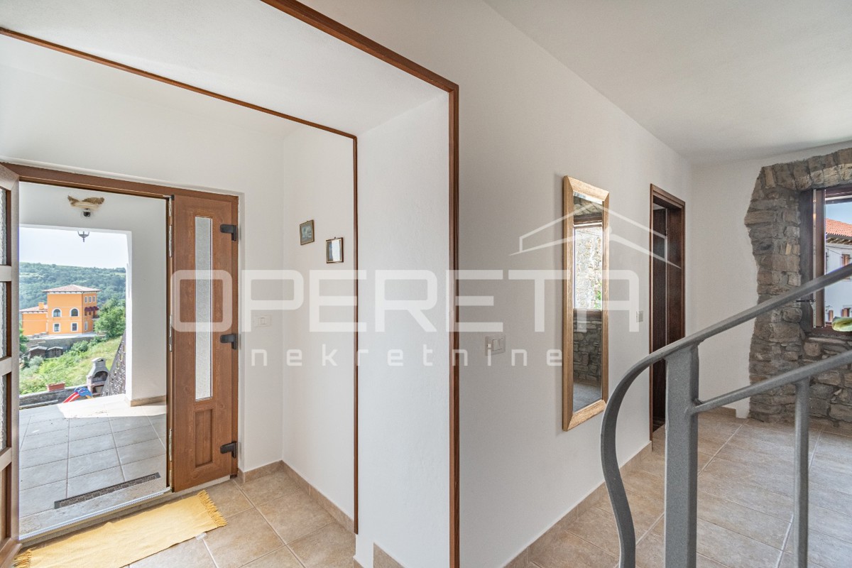 Istra, območje Buj - avtentična kamnita hiša