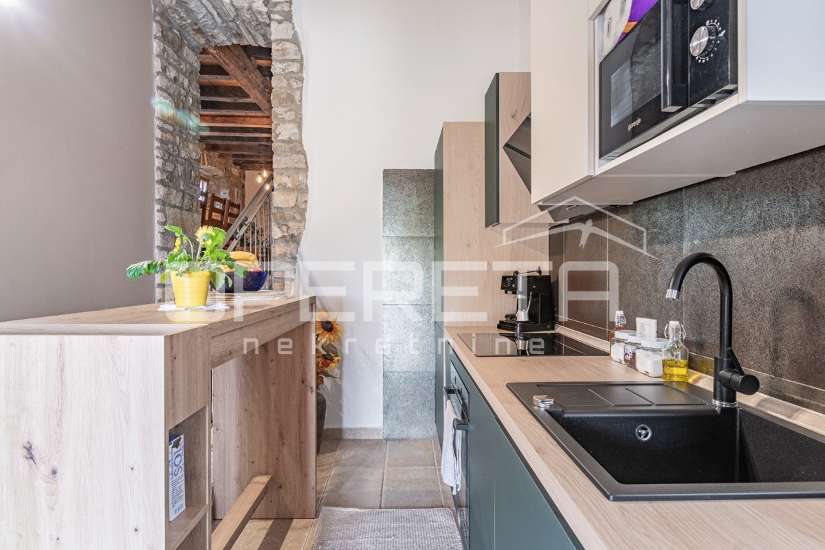 Istra, območje Buj - avtentična kamnita hiša