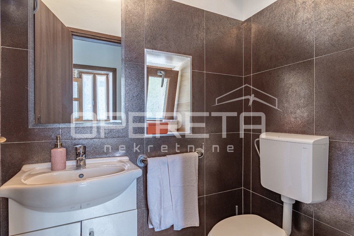 Istra, območje Buj - avtentična kamnita hiša