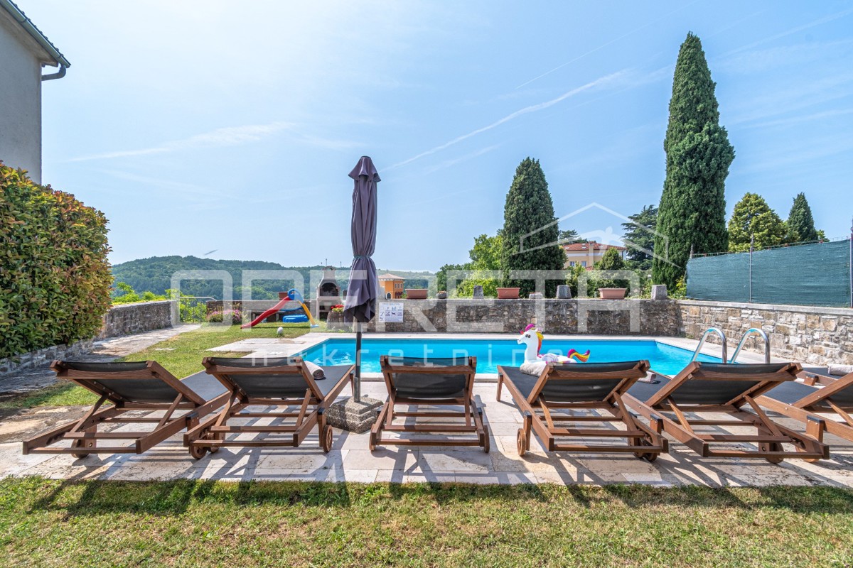 Istra, območje Buj - avtentična kamnita hiša