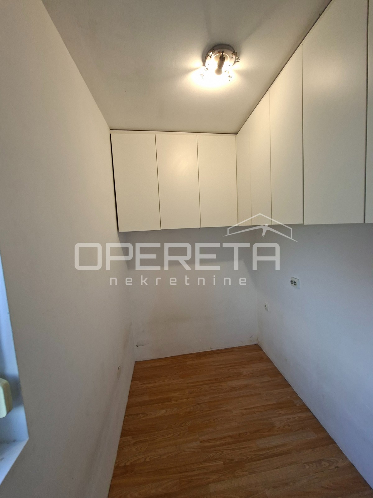 Prodaja, Hiša, Lasinja, Jamnička, Samostojeća, 57m2