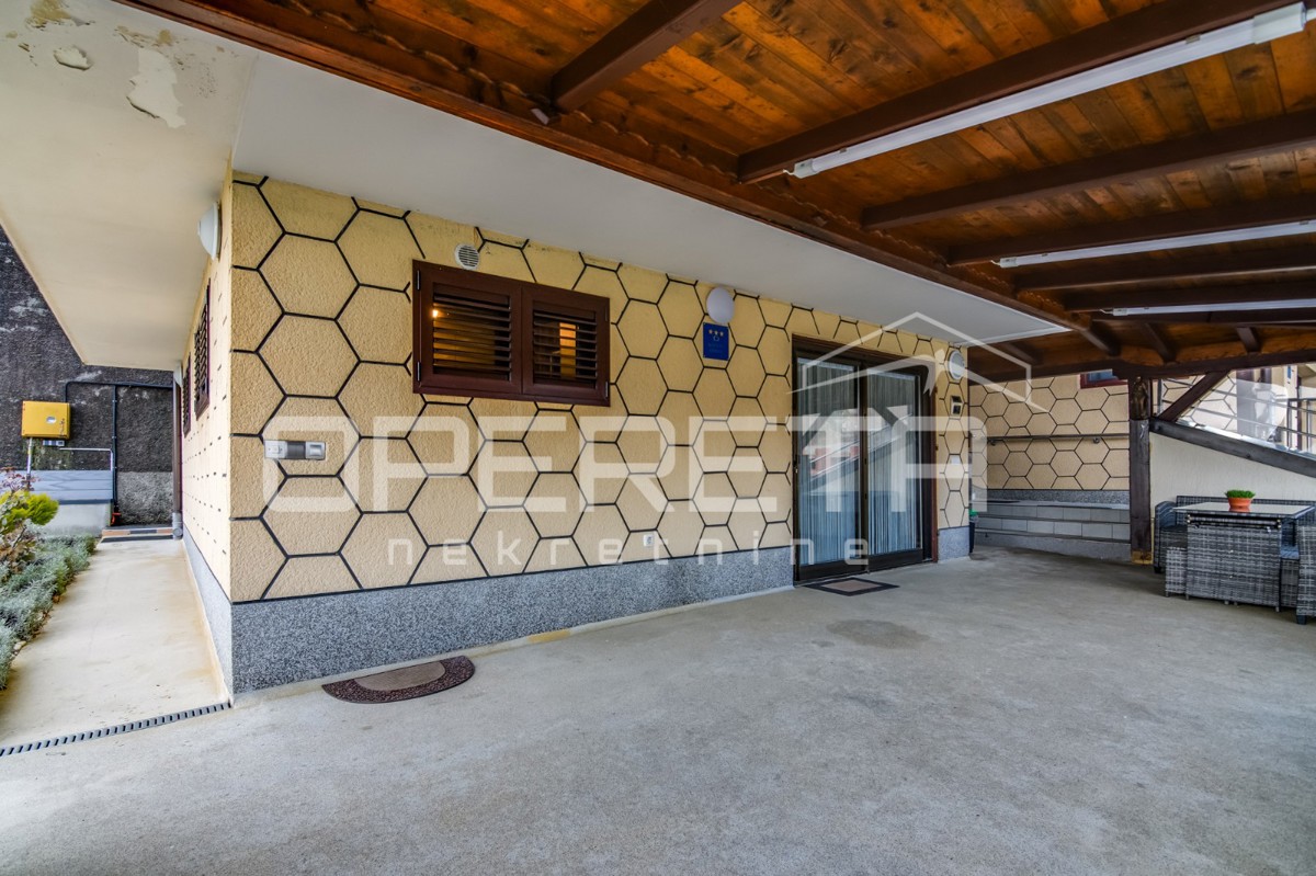 Prodaja, Hiša, Zlatar Bistrica, Veliki Komor 14d, Samostojeća, 330m2