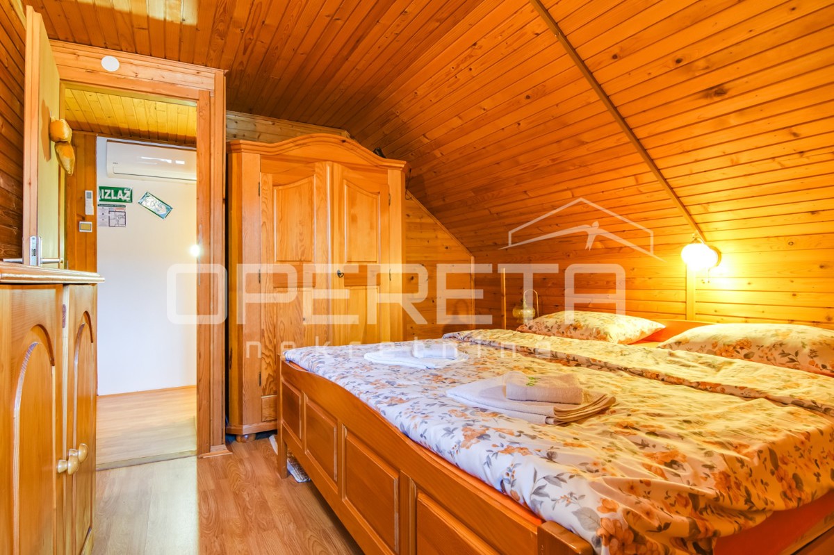 Prodaja, Hiša, Zlatar Bistrica, Veliki Komor 14d, Samostojeća, 330m2