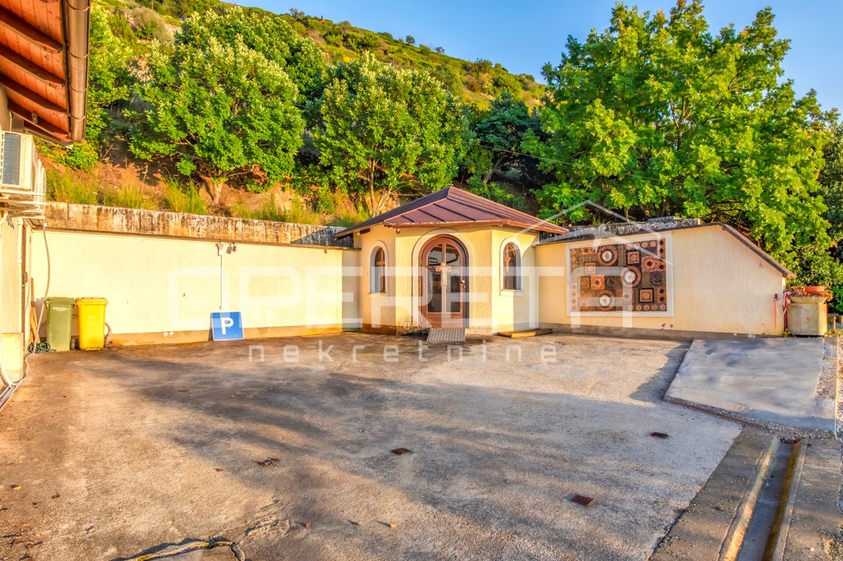 Prodaja, Hiša, Zlatar Bistrica, Veliki Komor 14d, Samostojeća, 330m2