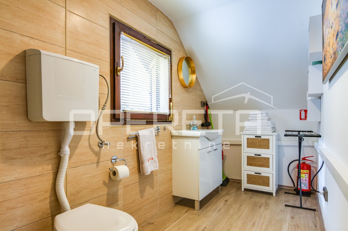 Prodaja, Hiša, Zlatar Bistrica, Veliki Komor 14d, Samostojeća, 330m2