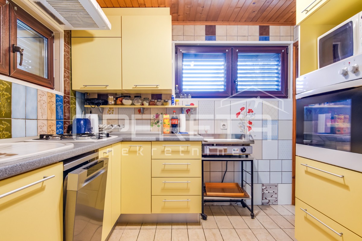 Prodaja, Hiša, Zlatar Bistrica, Veliki Komor 14d, Samostojeća, 330m2