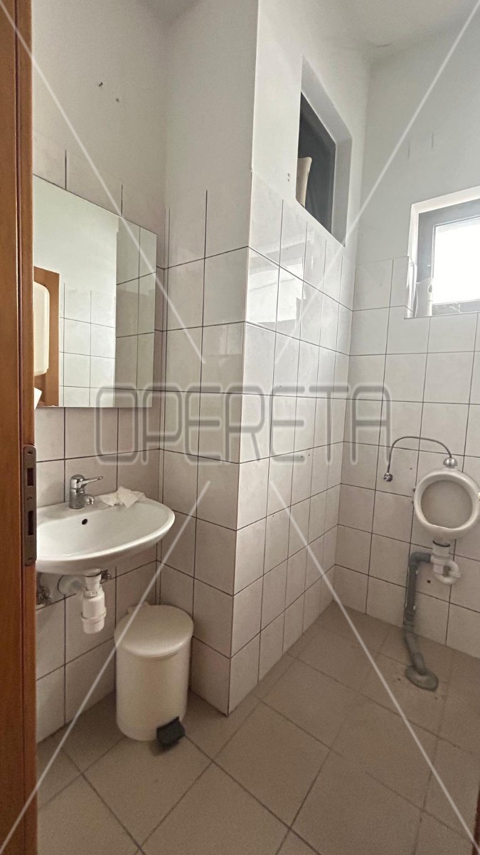 Prodaja, Ulični lokal, Sesvete, Varaždinska cesta 54, 231m2