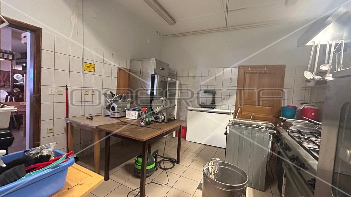 Prodaja, Ulični lokal, Sesvete, Varaždinska cesta 54, 231m2