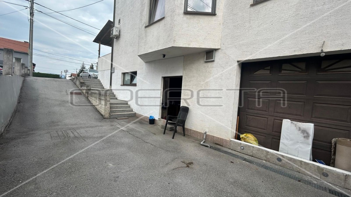 Prodaja, Ulični lokal, Sesvete, Varaždinska cesta 54, 231m2