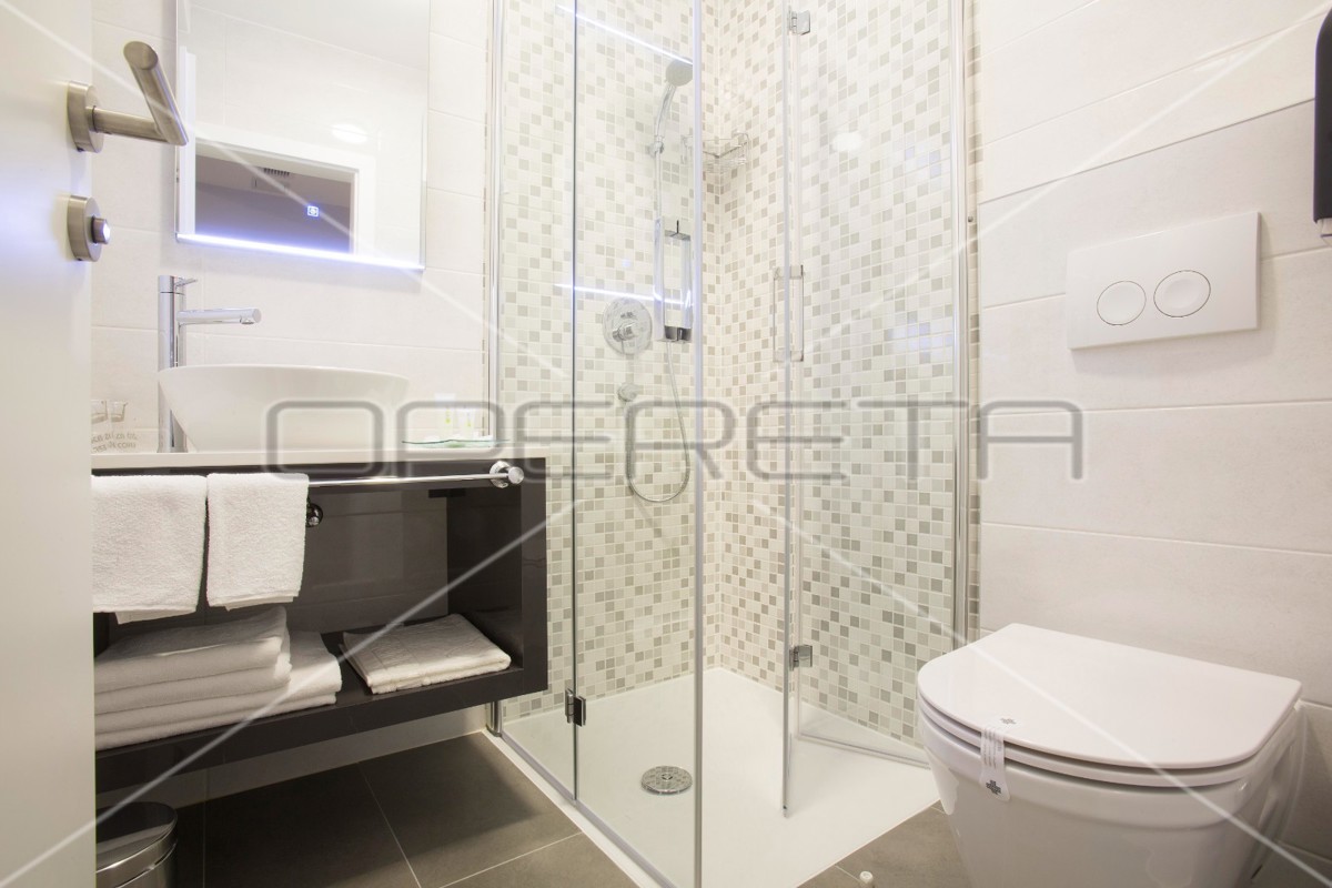 Prodaja, Hotel, Pag, Vukovarska, 1200m2