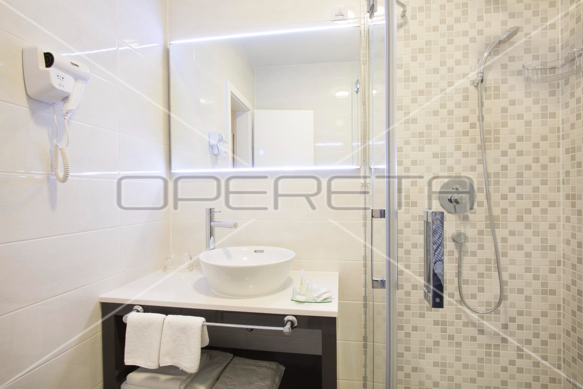 Prodaja, Hotel, Pag, Vukovarska, 1200m2