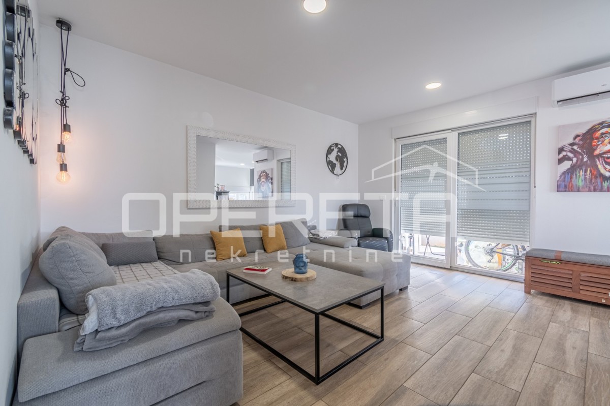 Galižana, pritličje 130 m2 z dvema stanovanjema