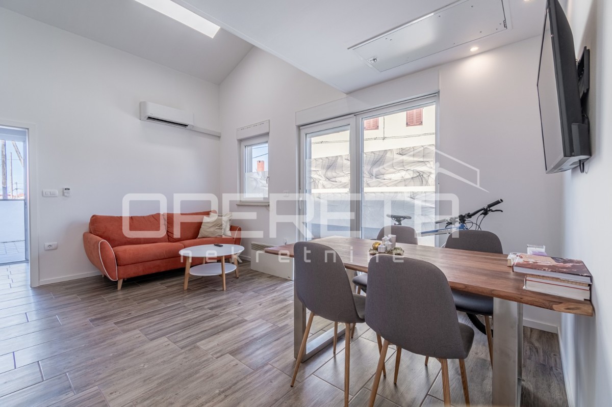 Galižana, pritličje 130 m2 z dvema stanovanjema