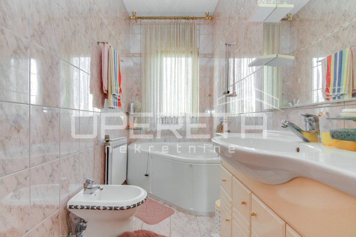 Prodaja, Hiša, Donja Stubica, Stubička Slatina, Samostojeća, 520m2