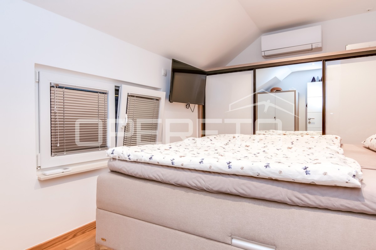 PRODAJA, HIŠA S 3 STANOVI IN 1 APARTMAJEM, MAKSIMIR, OBOJSKI GAJ.