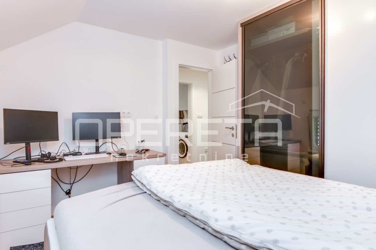 PRODAJA, HIŠA S 3 STANOVI IN 1 APARTMAJEM, MAKSIMIR, OBOJSKI GAJ.