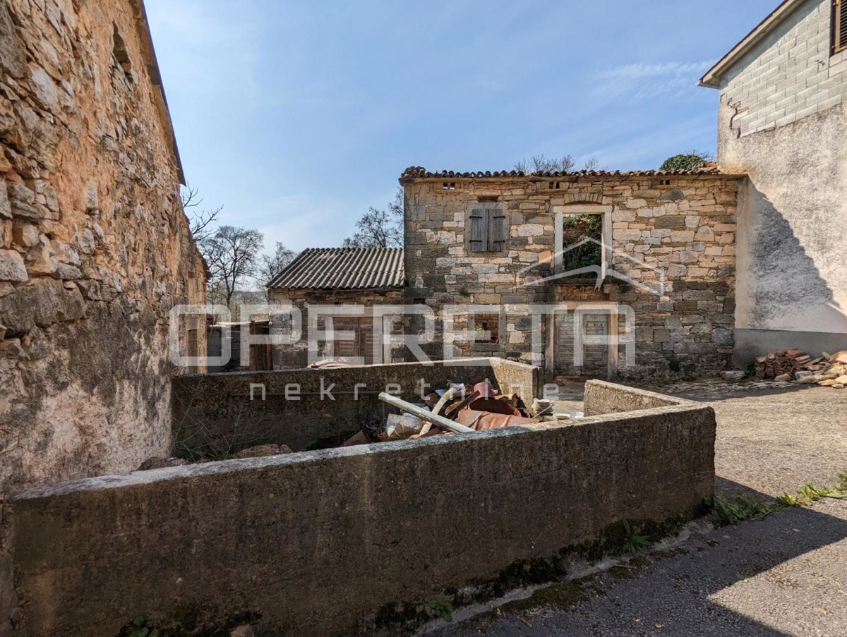 Istra, Karojba - 3 starine za adaptacijo