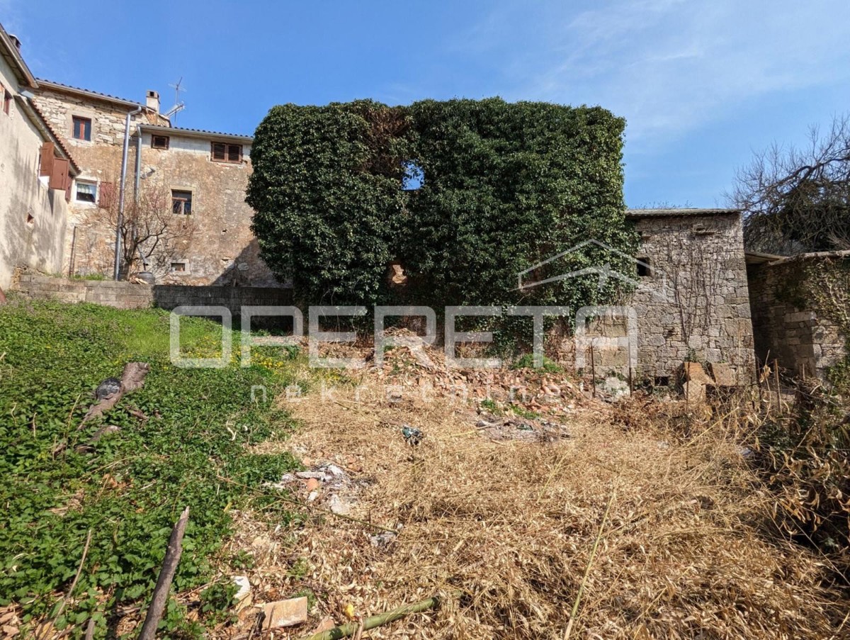 Istra, Karojba - 3 starine za adaptacijo