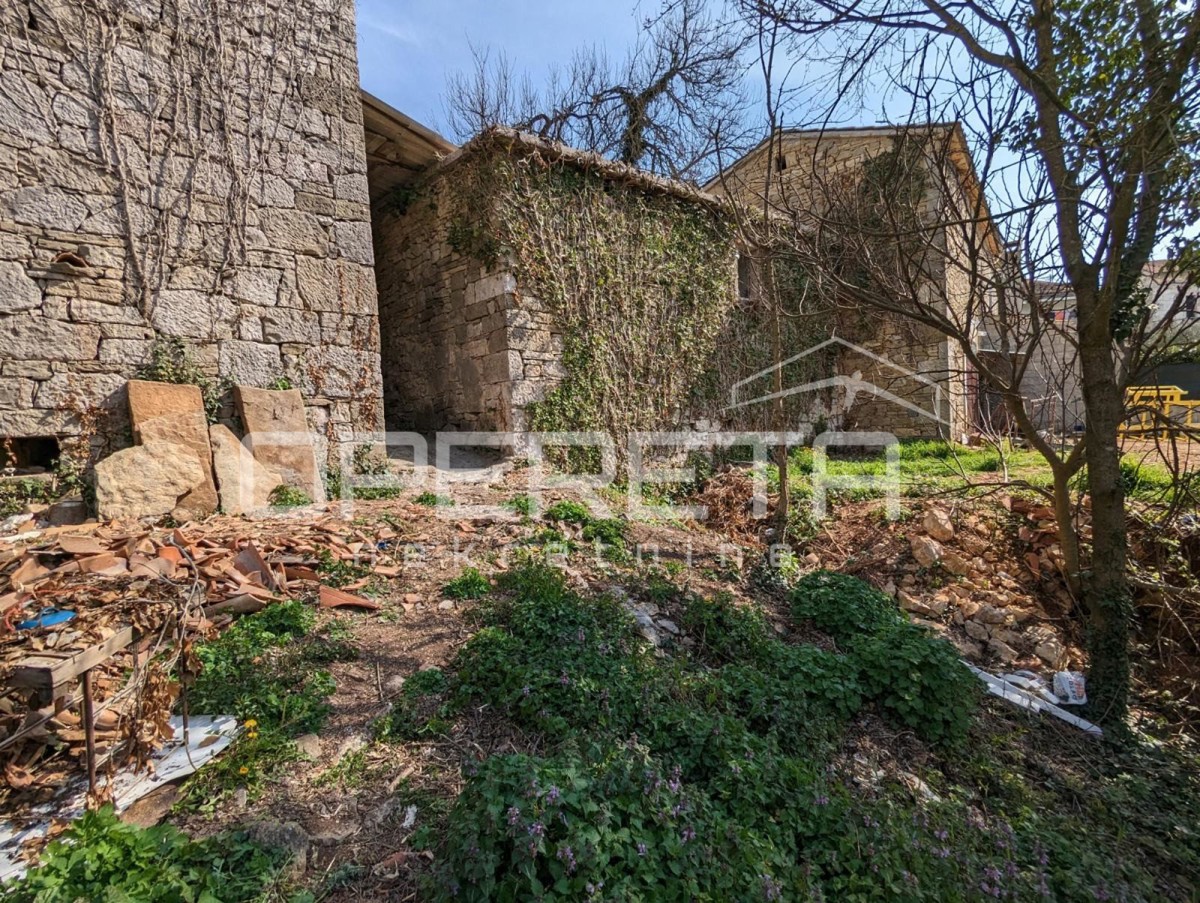 Istra, Karojba - 3 starine za adaptacijo