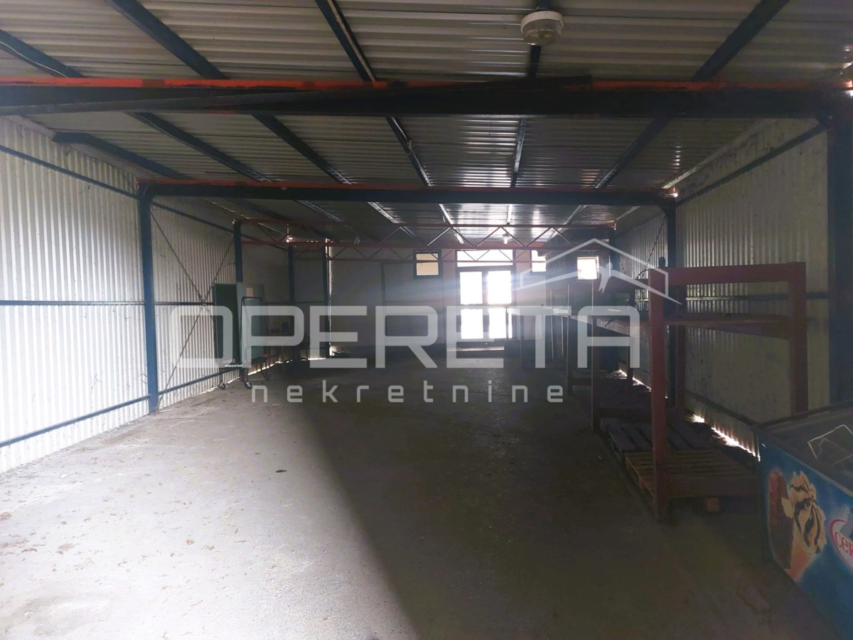 Prodaja, Poslovna zgrada, Šibice, Zagrebačka cesta, 300m2