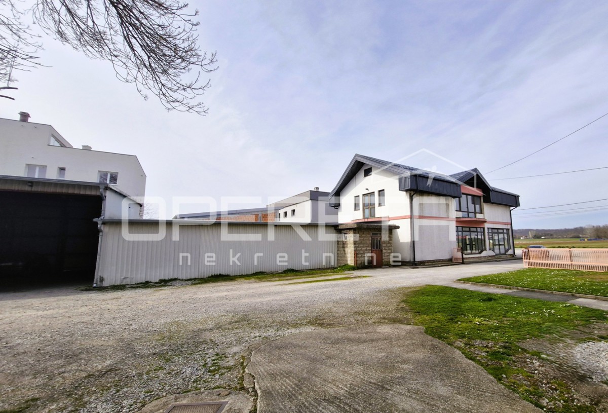 Prodaja, Poslovna zgrada, Šibice, Zagrebačka cesta, 300m2