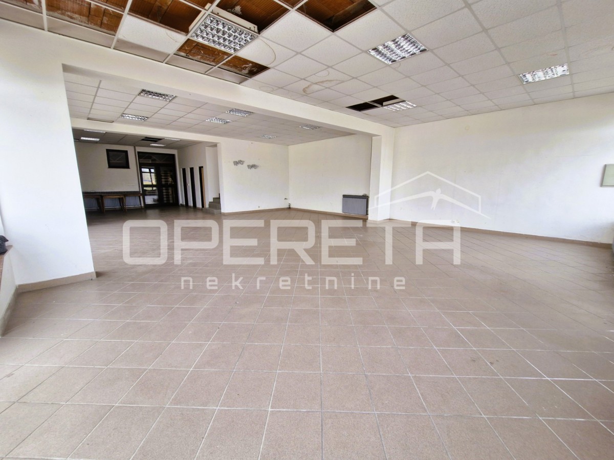 Prodaja, Poslovna zgrada, Šibice, Zagrebačka cesta, 300m2