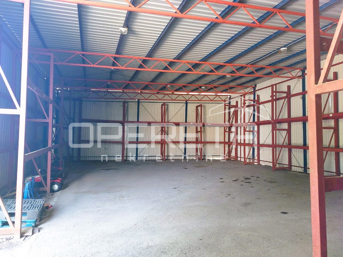 Prodaja, Poslovna zgrada, Šibice, Zagrebačka cesta, 300m2