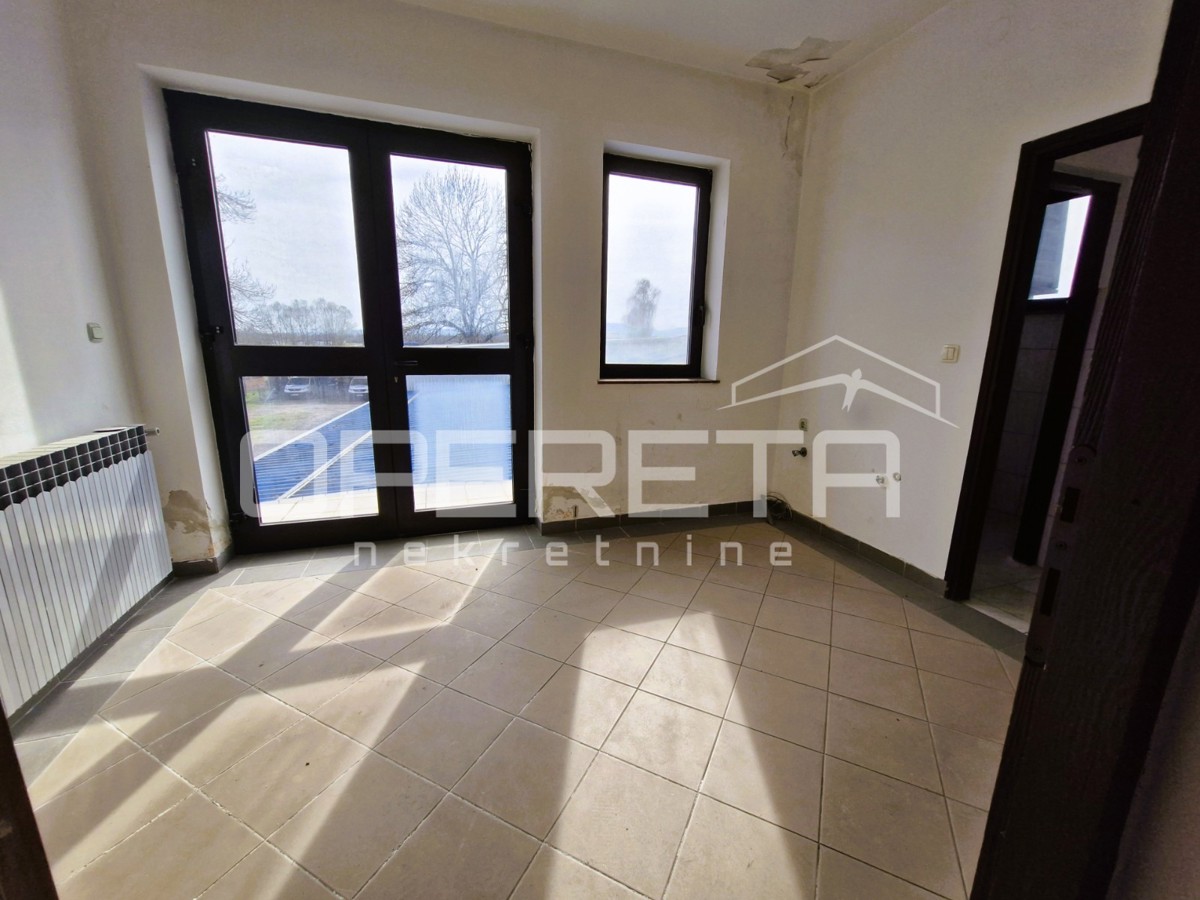 Prodaja, Poslovna zgrada, Šibice, Zagrebačka cesta, 300m2