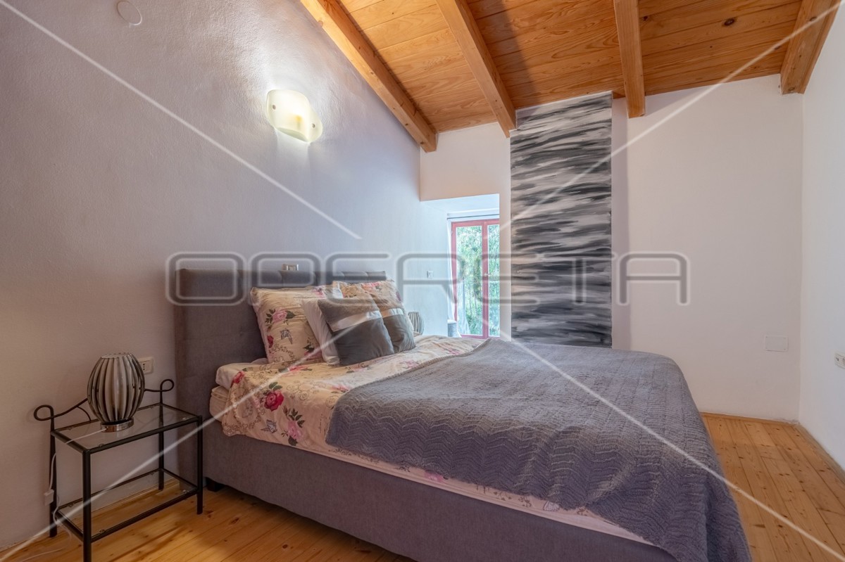 Istra, Marčana, lepa rustikalna počitniška hiša, mirna lokacija