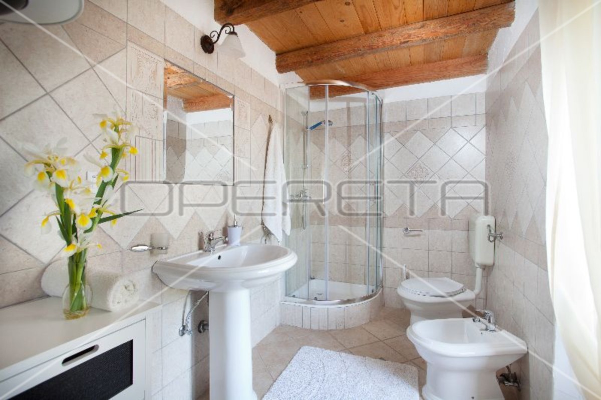 Istra, Marčana, lepa rustikalna počitniška hiša, mirna lokacija