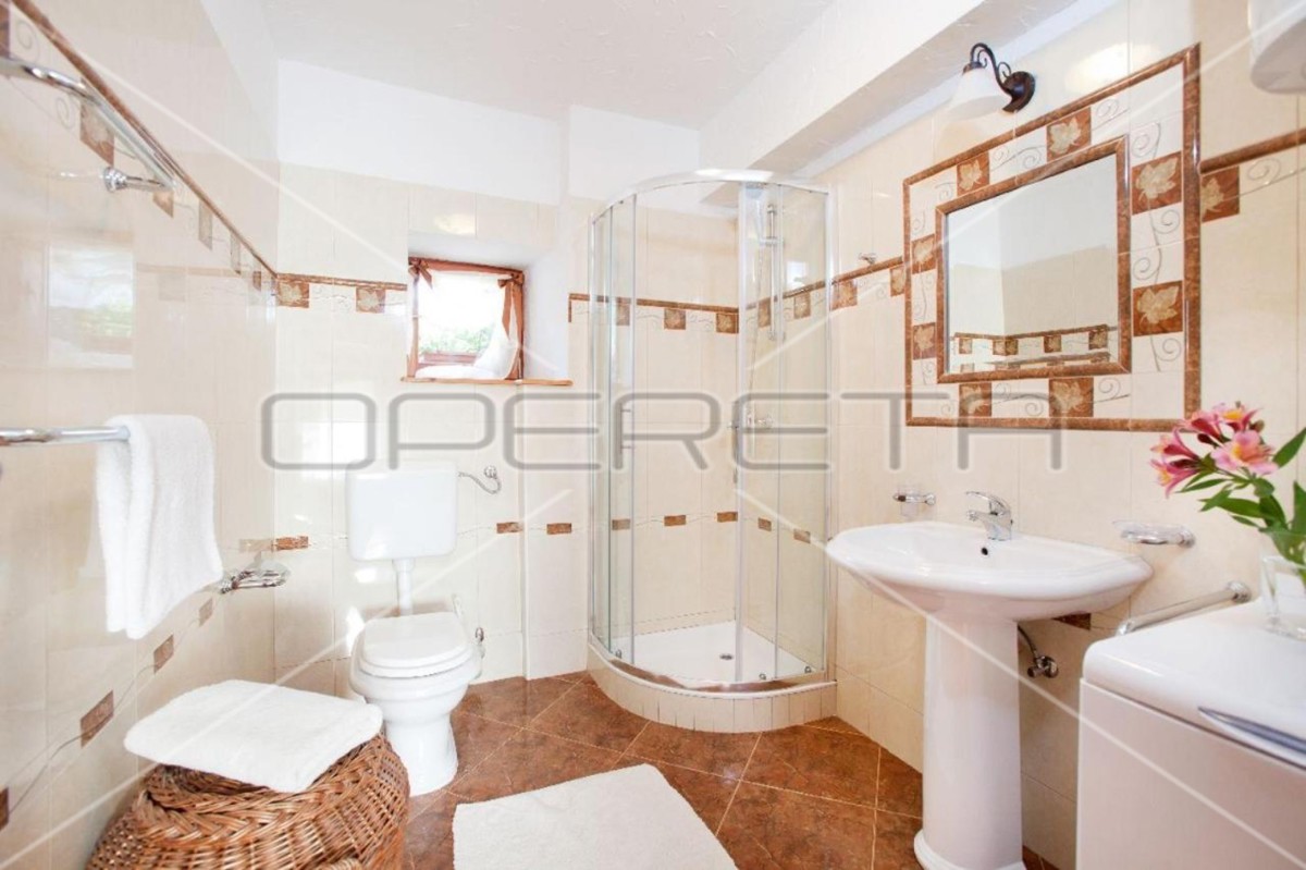 Istra, Marčana, lepa rustikalna počitniška hiša, mirna lokacija