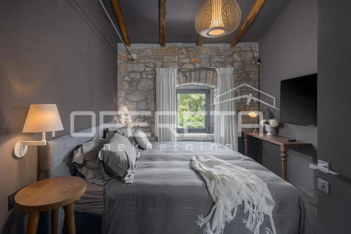
Istra, Poreč – Avtentična kamnita vila z modernim luksuzom