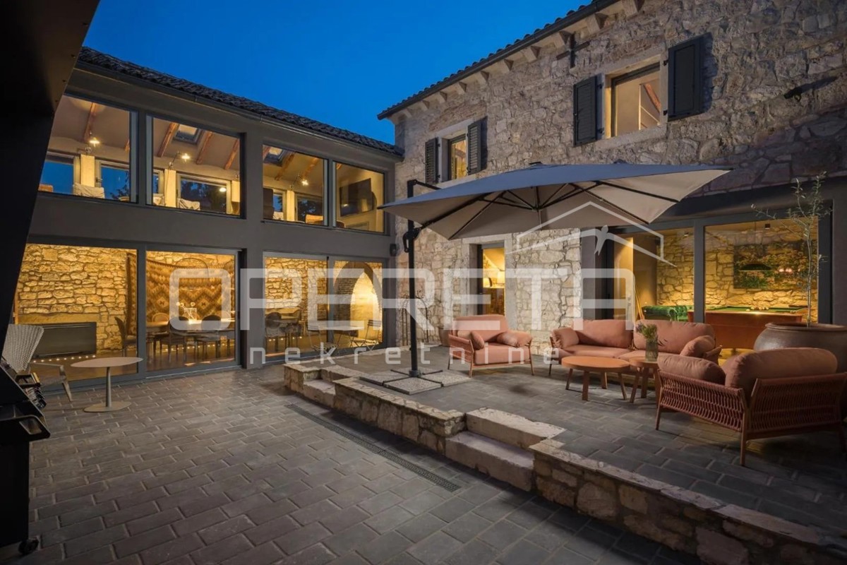 
Istra, Poreč – Avtentična kamnita vila z modernim luksuzom