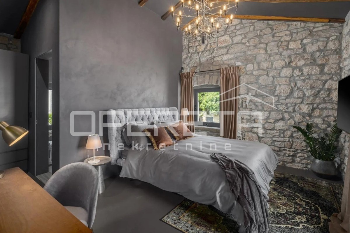 
Istra, Poreč – Avtentična kamnita vila z modernim luksuzom