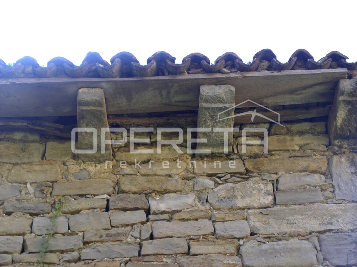 Prodaja, Hiša, Motovun, Livade, Samostojeća, 200m2