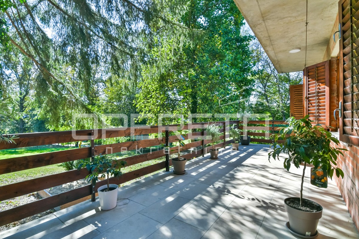 Prodaja, Hiša, Pokupsko, Potoček, Samostojeća, 229m2