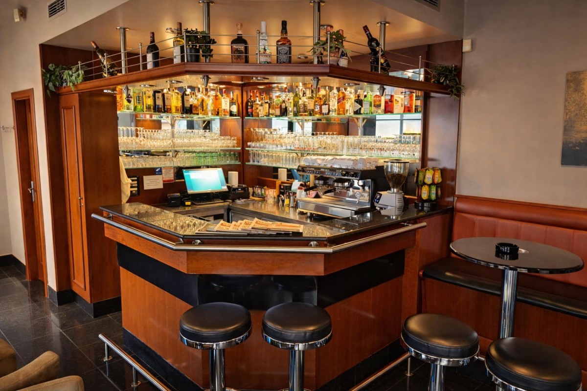 Kavarna v Trnju pripravljena za obratovanje – odlična mikrolokacija in terasa