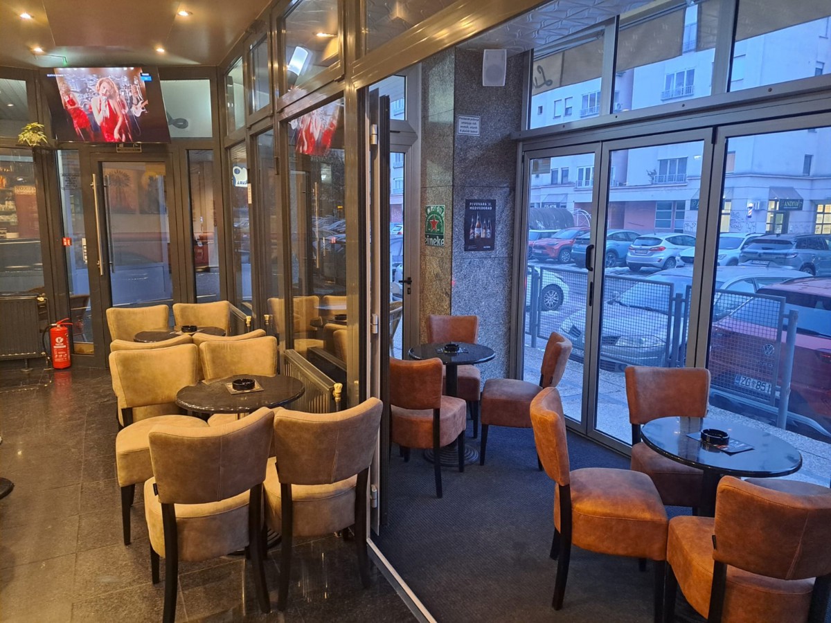 Kavarna v Trnju pripravljena za obratovanje – odlična mikrolokacija in terasa